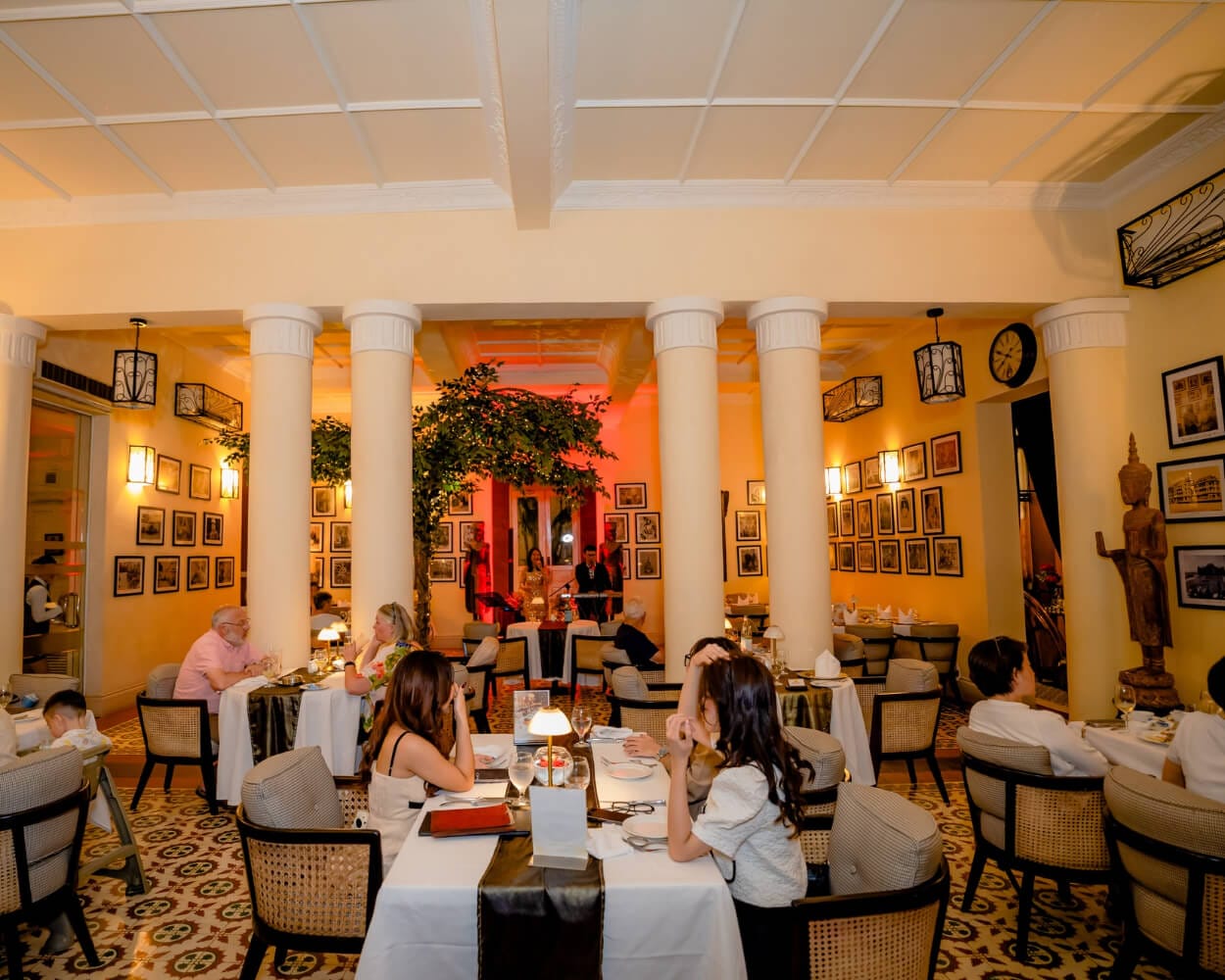 People eating in Mealea Restaurant
